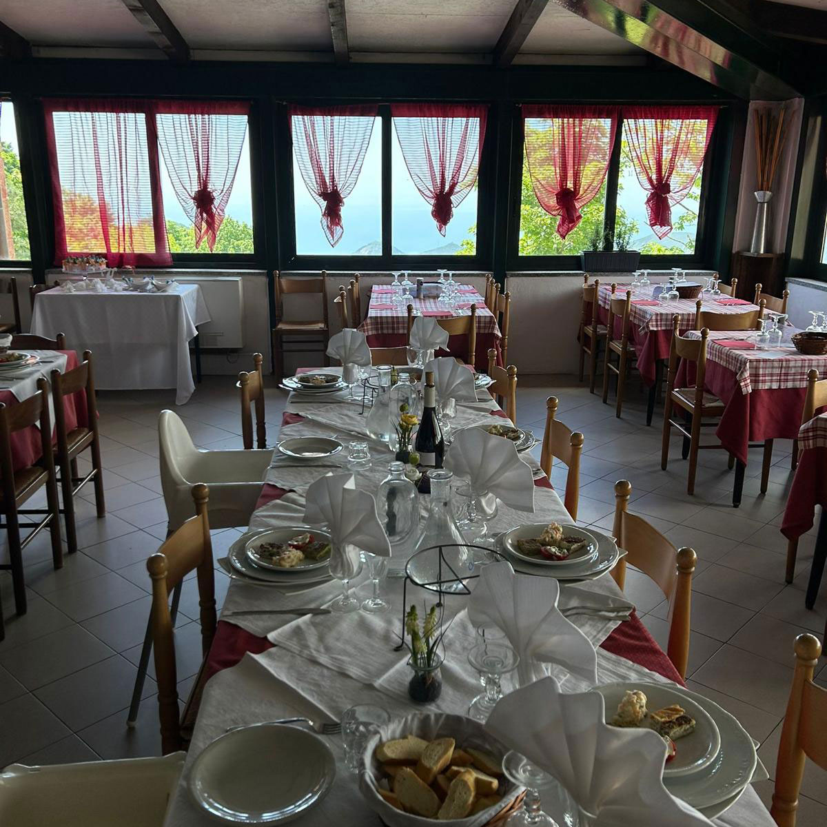 Le sale dell'Antico Ristorante Ö STRIXEÜ foto 3