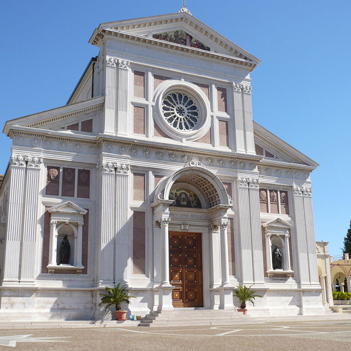 Il Santuario del Santo Bambino di Praga